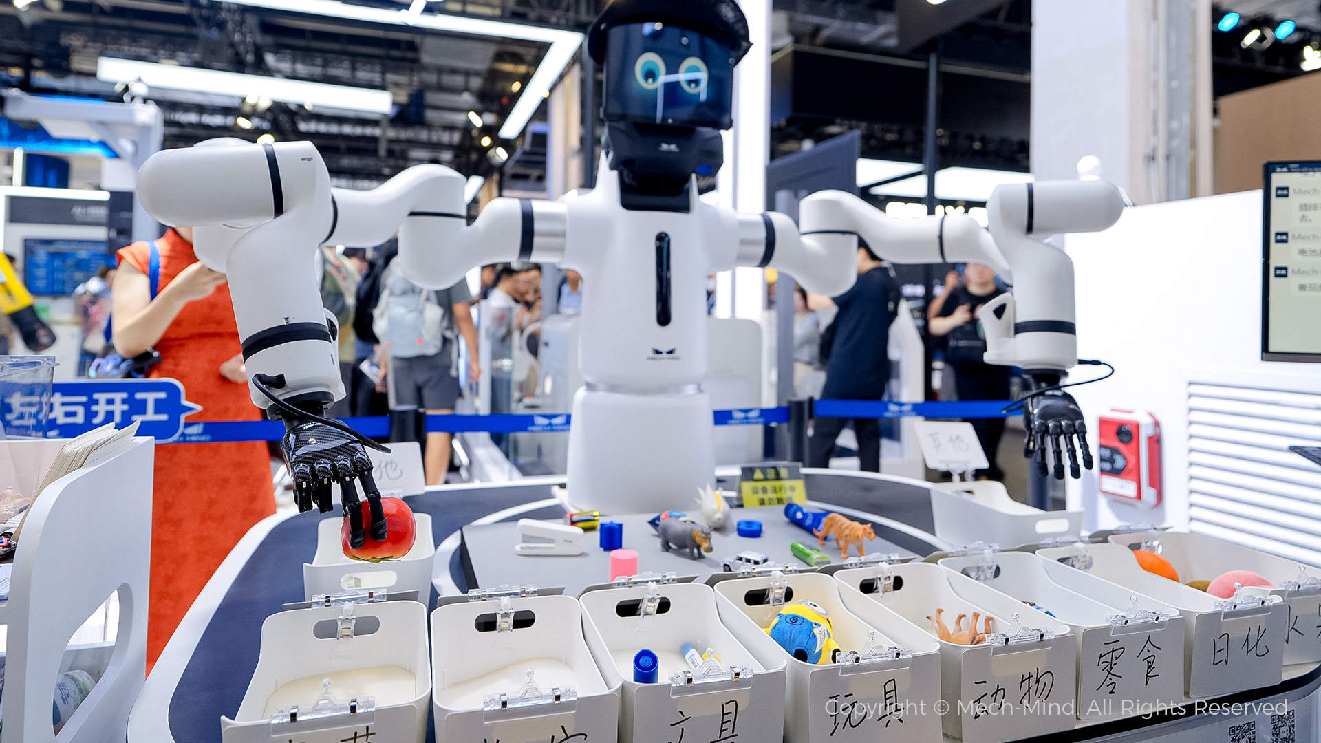 從自主認知、規(guī)劃到泛化操作,梅卡曼德具身智能“眼腦手”賦予機器人全鏈條AI能力 從自主認知、規(guī)劃到泛化操作,梅卡曼德具身智能“眼腦手”賦予機器人全鏈條AI能力