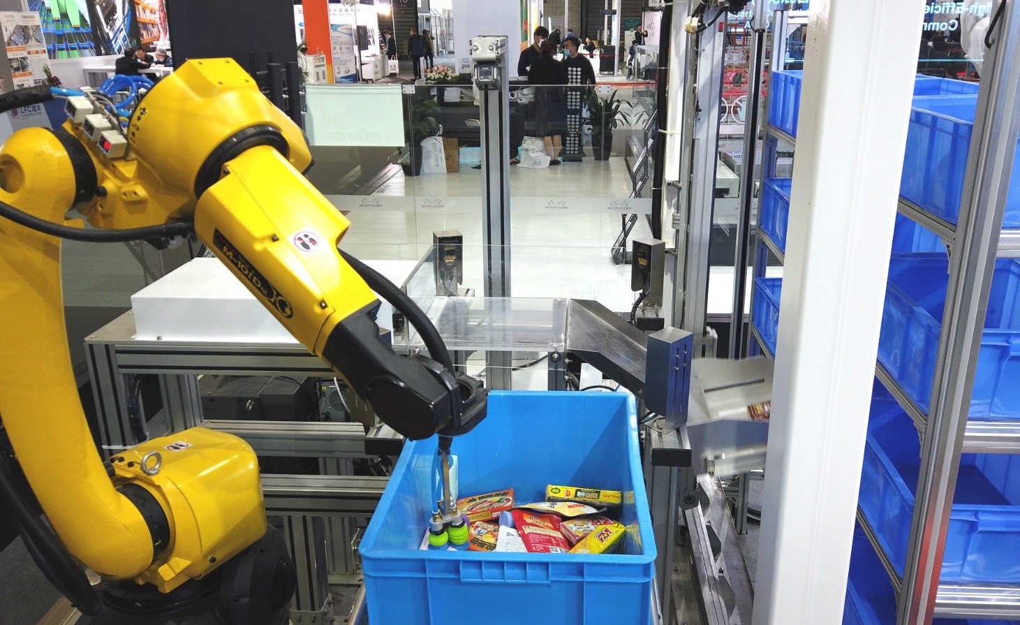 CeMAT展會現場 | 梅卡曼德貨品播種、混拆混碼等方案引領物流行業新方向