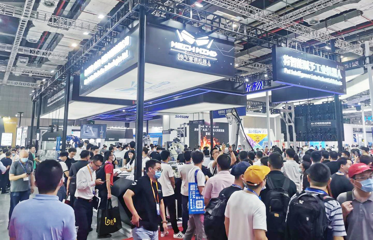 梅卡曼德工博會現場|3大新品、7大解決方案、10大合作展臺，奏響“智造”之聲
